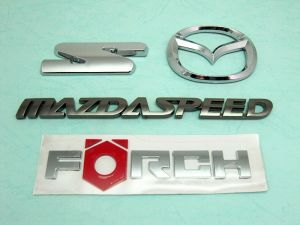 Plastic Cars  logo  trademarks